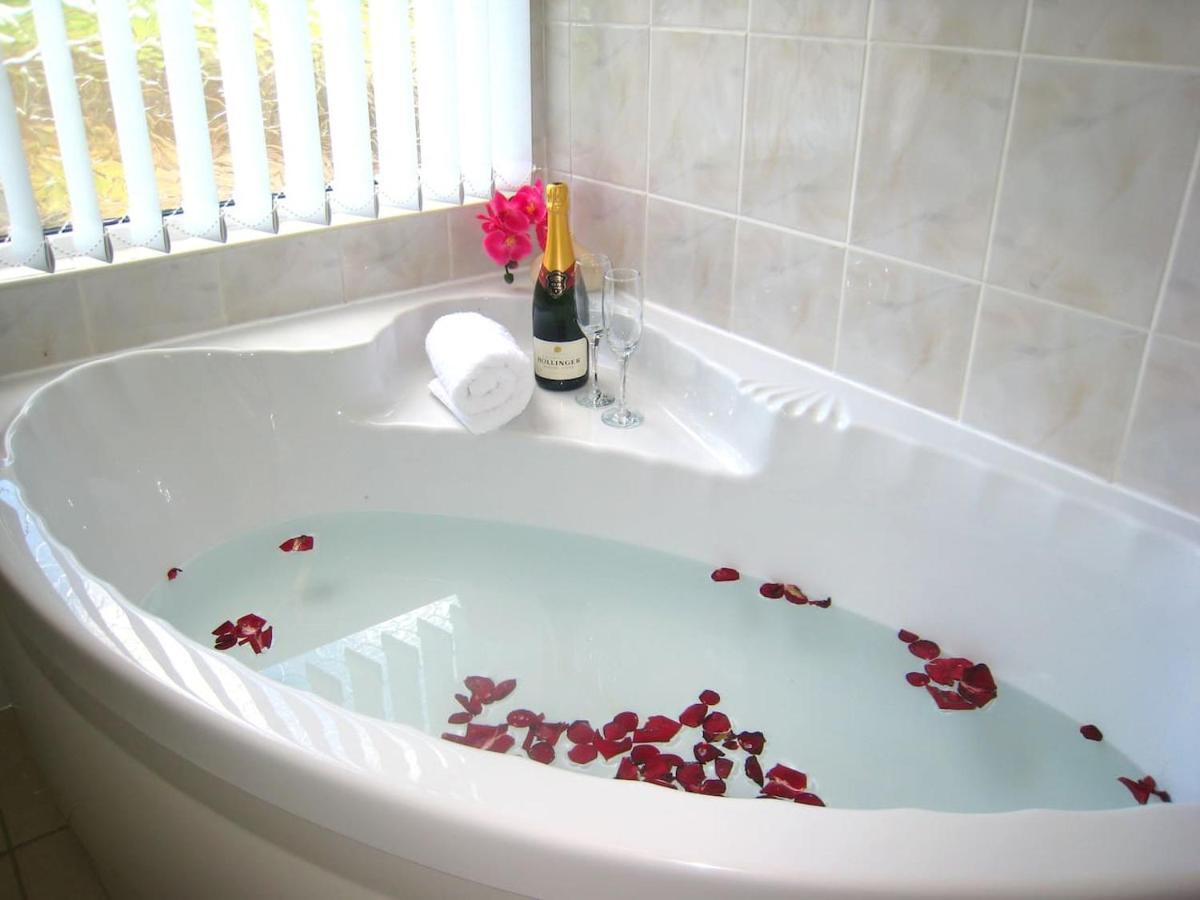 Arden Hill Farmhouse - Hot Tub, Snooker Table, Sleeps 16 Stratford-upon-Avon Zewnętrze zdjęcie